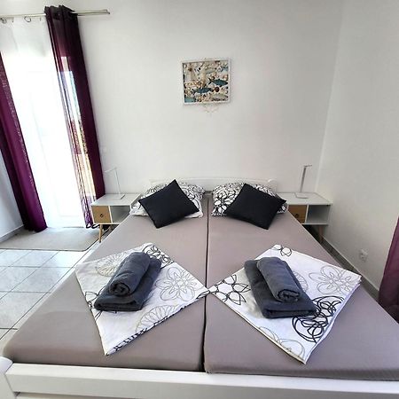 Apartments Pitve Jelsa  Exterior foto